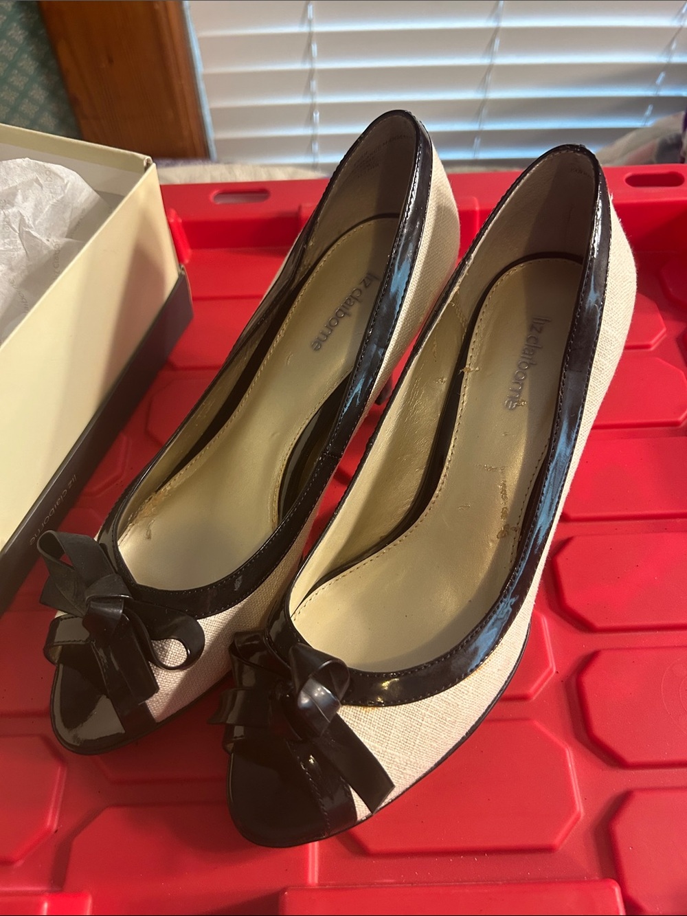 Liz Claiborne Cream Canvas Heels with Black Patent Trim and Bow open Toe